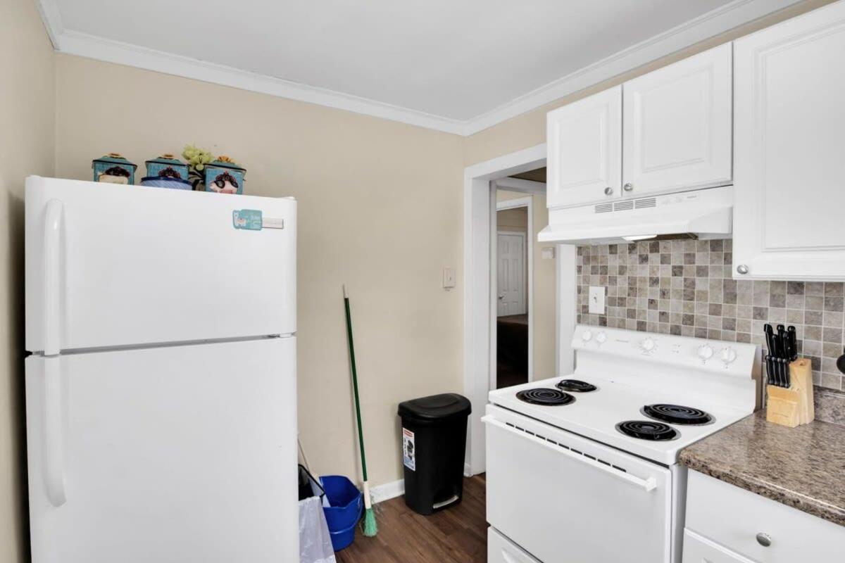2-Bedroom Pet-Friendly Apartment In East נוקסוויל מראה חיצוני תמונה